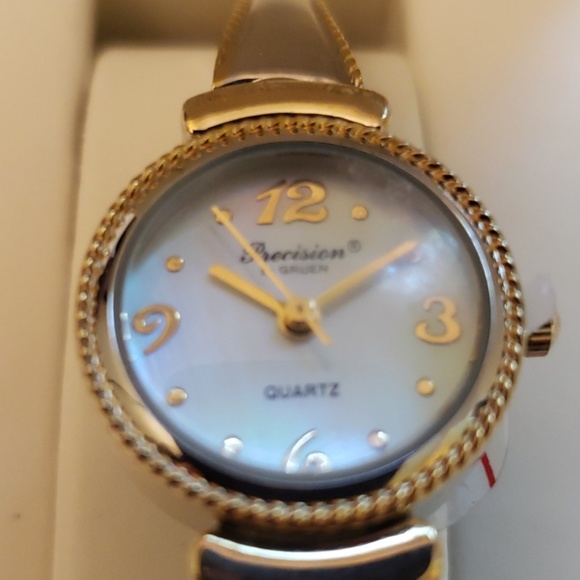 Watch - Picture 2 of 6